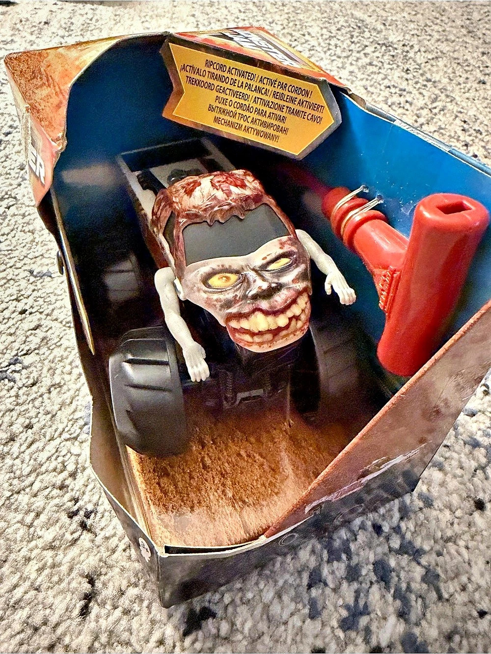 Spin Master Monster Jam Zombie Spin Rippers 1:43 Scale Monster Truck Toy Vehicle